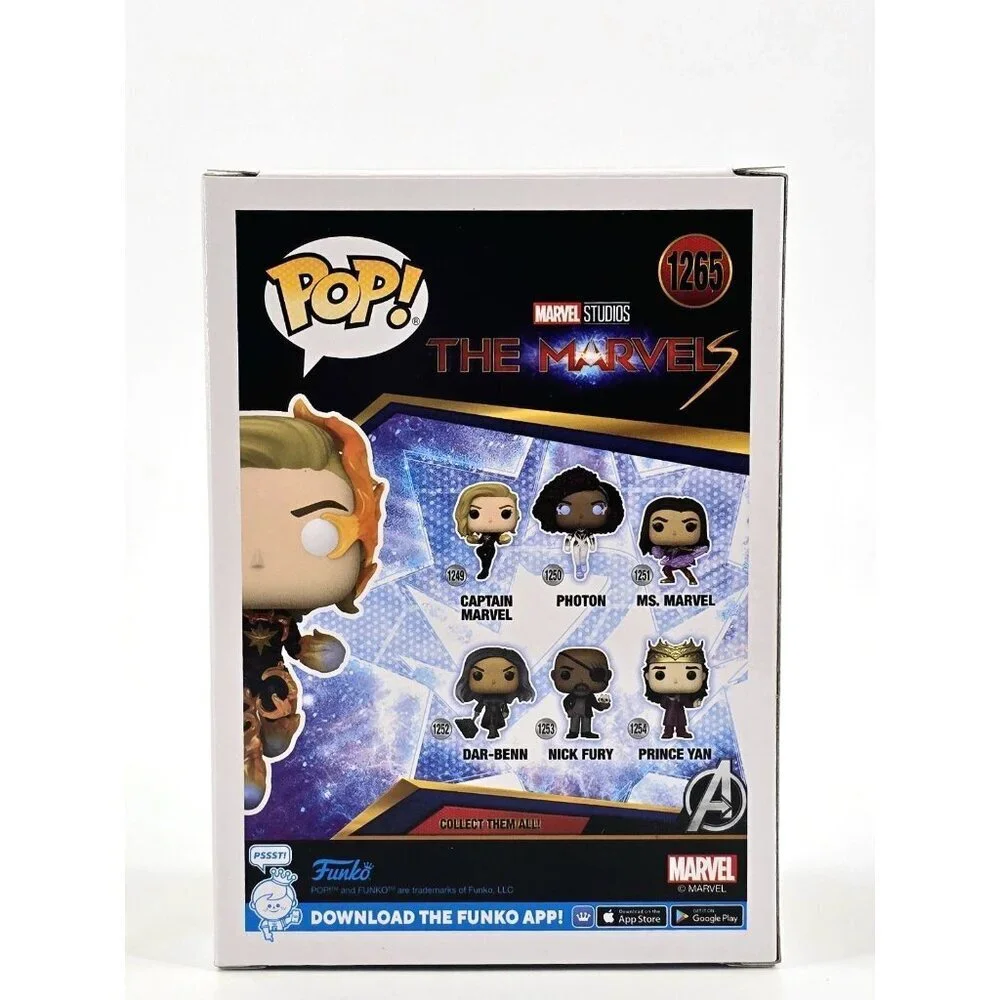 Funko Pop! Captain Marvel 1265 Marvel Collector Corps Exclusive Shirt & Sticker